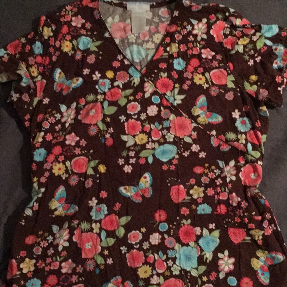 Large scrub top